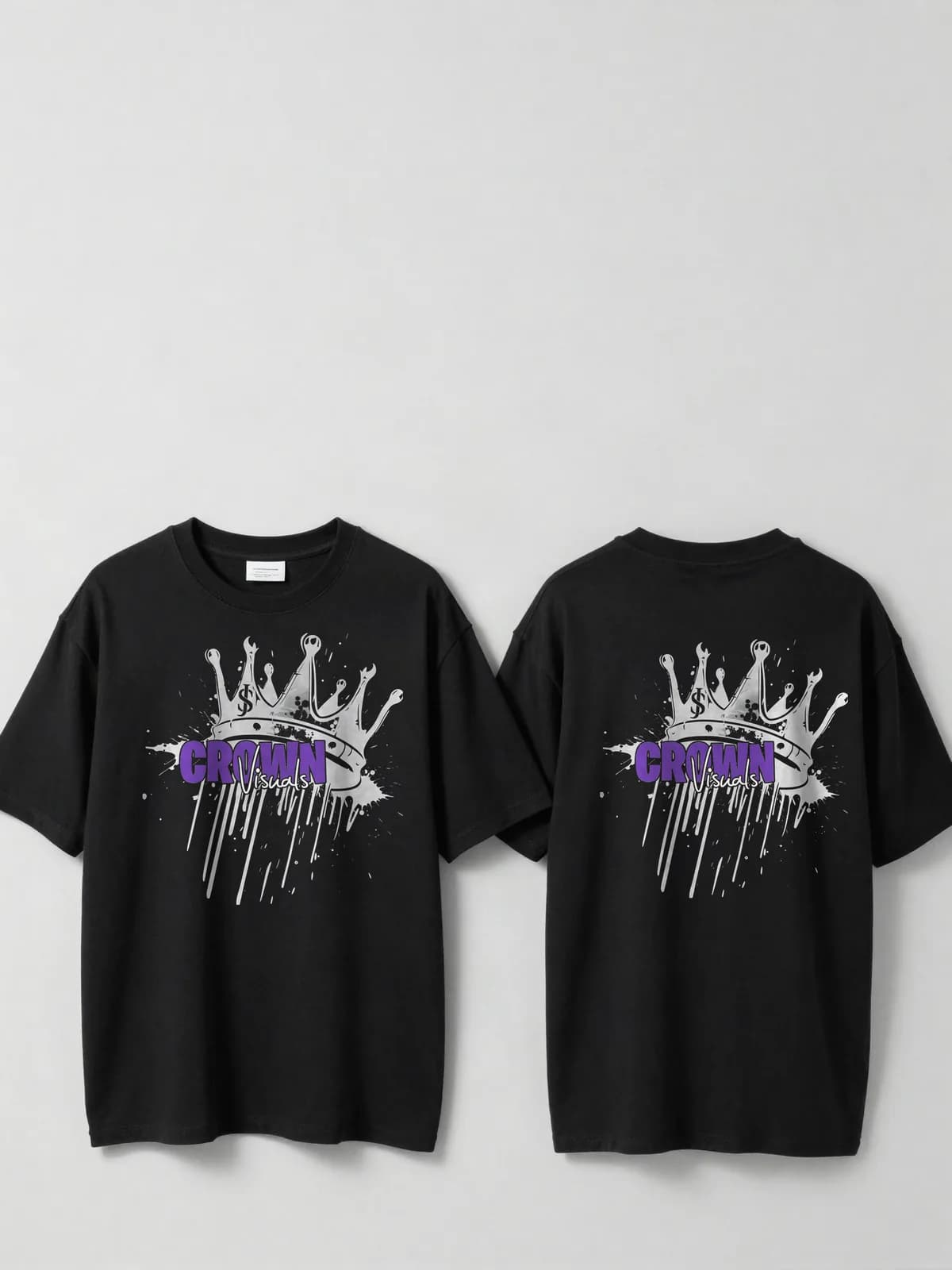 Zwei schwarze Shirts mit großem Crown-Visuals-Rückenprint